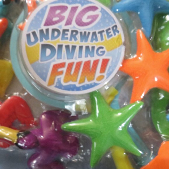 Play Day pool toy dive set, 28 pieces, New in box - Picture 4 of 7